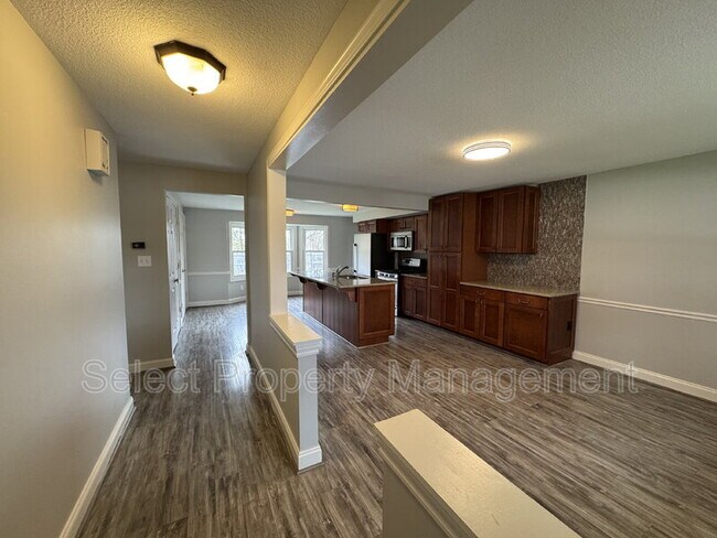 4135 Coventry Ln in Fort Wayne, IN - Building Photo - Building Photo
