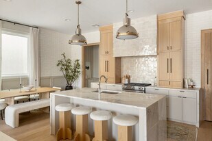 Highland Row in Oklahoma City, OK - Building Photo