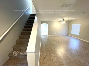 2551 Butterfly Landing Dr in Land O Lakes, FL - Building Photo - Building Photo