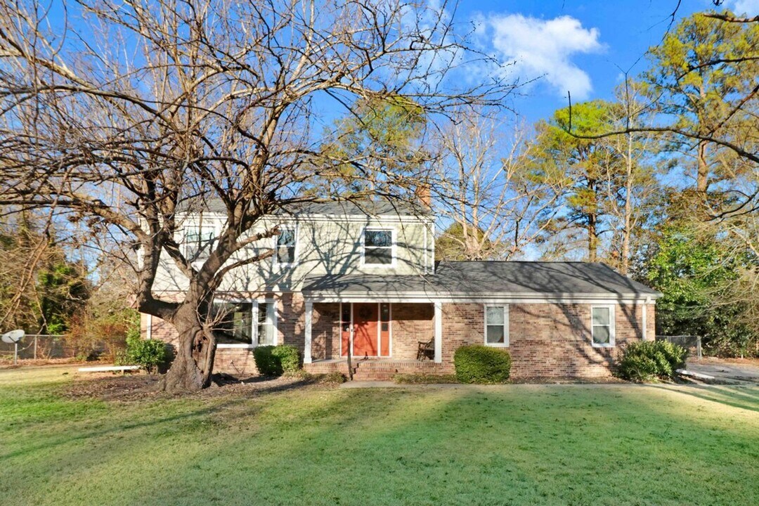 202 S Deluca Rd in Goldsboro, NC - Building Photo