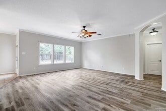 10511 Cosmos Canyon in Helotes, TX - Building Photo - Building Photo