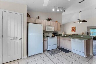 528 Reserve Dr in Davenport, FL - Building Photo - Building Photo
