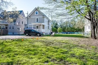 1173 S 2nd St in Plainfield, NJ - Building Photo - Building Photo