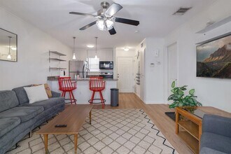 1422 Collier St in Austin, TX - Building Photo - Building Photo