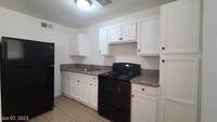 2900 Marlin Ave, Unit B photo'