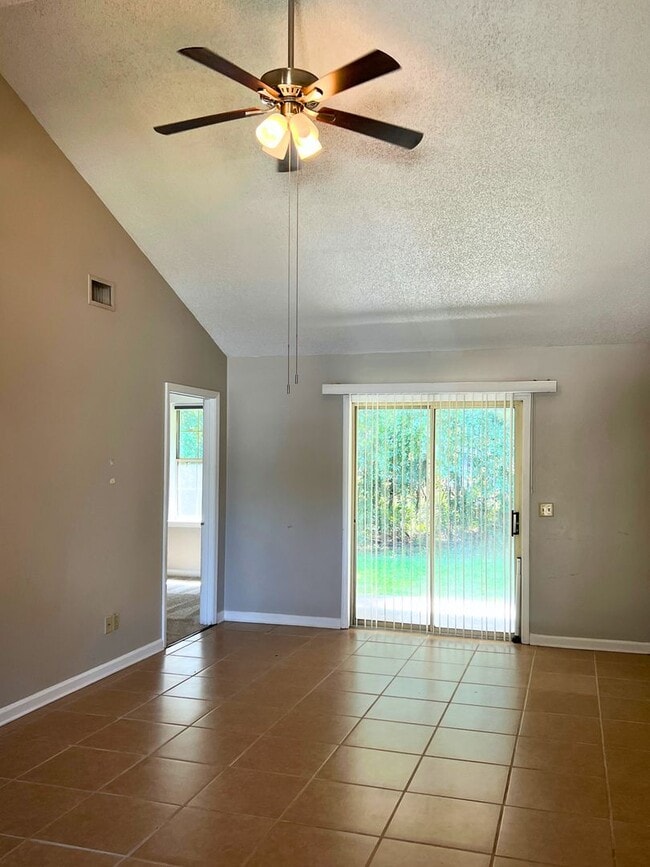 410 Admiral's Walk Dr in St. Marys, GA - Building Photo - Building Photo