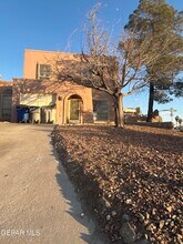 408 N Resler Dr in El Paso, TX - Building Photo - Building Photo