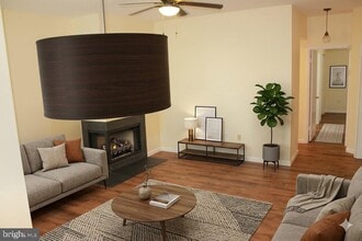 5091 Beech Ct in Monmouth Junction, NJ - Building Photo - Building Photo