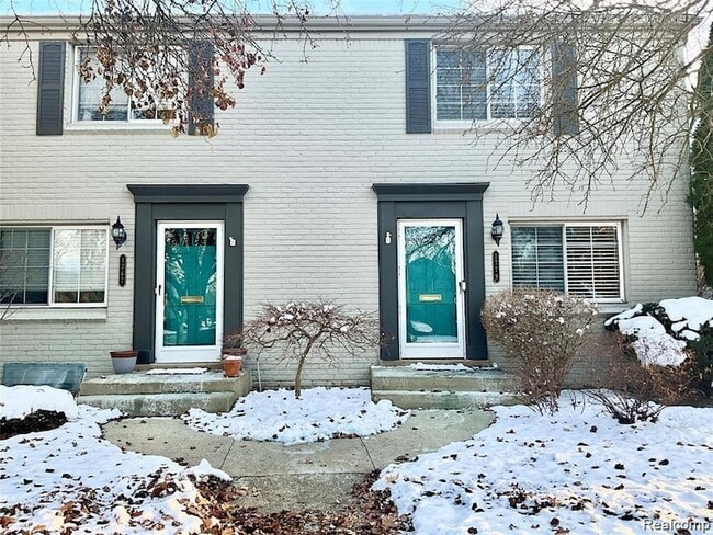 property at 1779 Graefield Rd