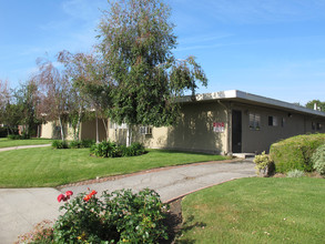 303 S Baldwin Ave in Arcadia, CA - Building Photo - Building Photo