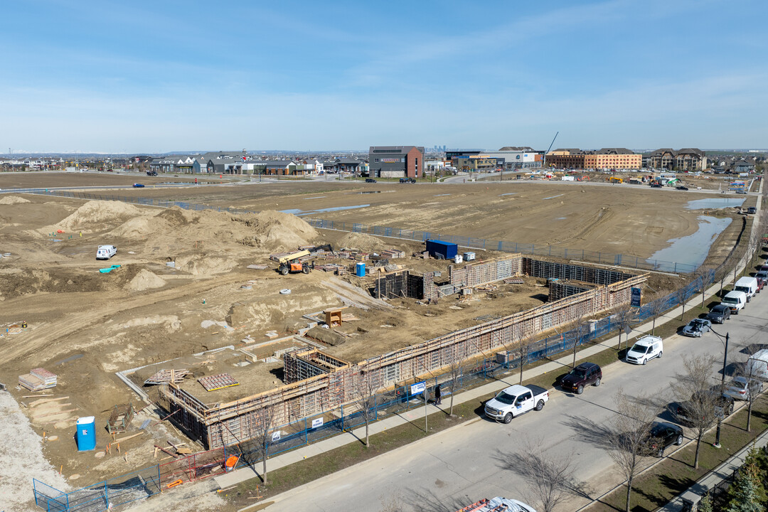 Waterside at Mahogany in Calgary, AB - Building Photo