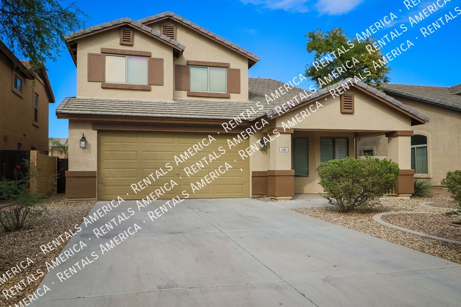 116 W Holstein Trail in San Tan Valley, AZ - Building Photo