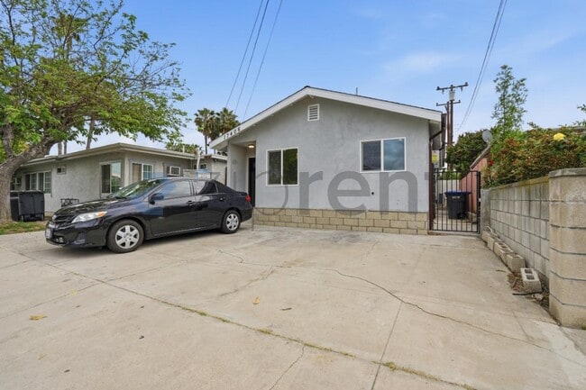 17406 Horst Ave in Artesia, CA - Building Photo - Building Photo