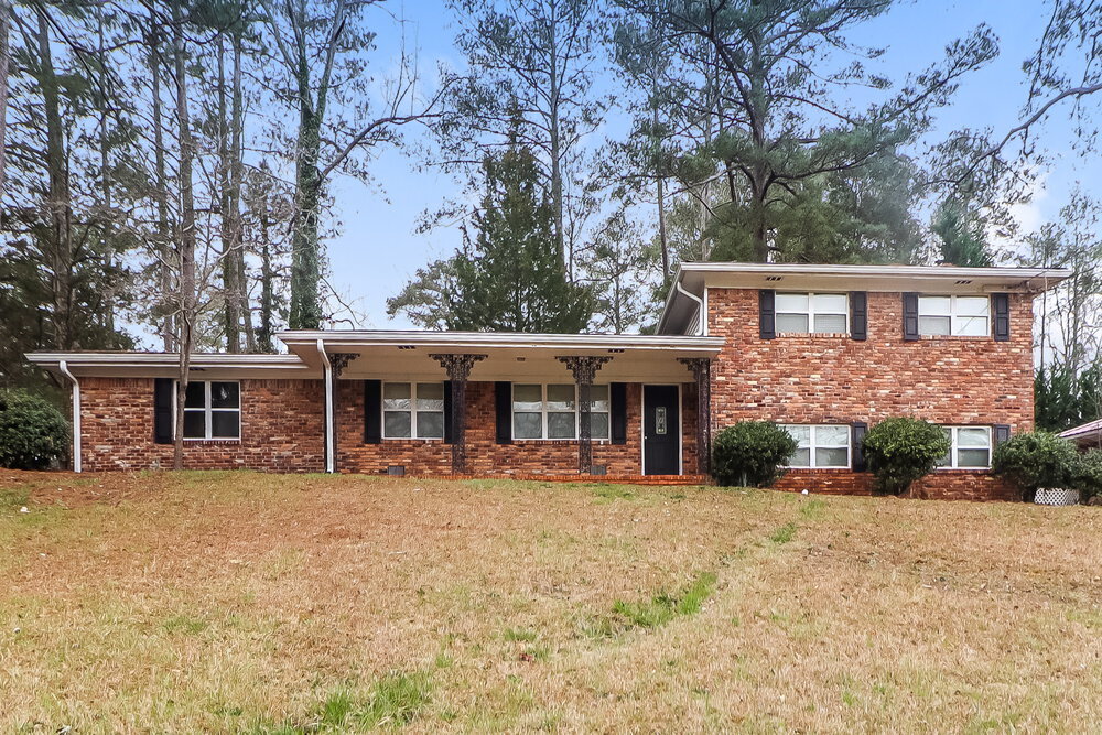 2753 Rainbow Forest Dr in Decatur, GA - Building Photo