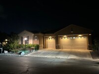 10507 Garden Rose Dr in Las Vegas, NV - Foto de edificio - Building Photo