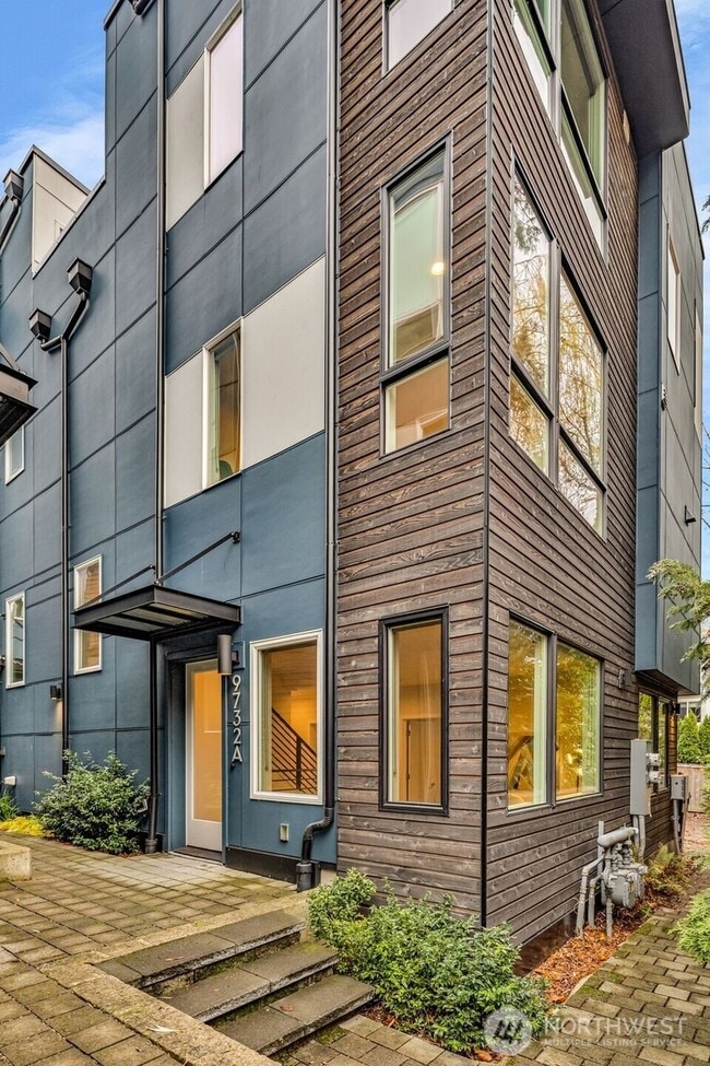 property at 9732 Woodlawn Ave N