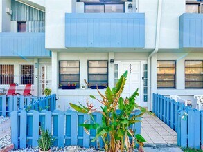 5808 W 18th Ave in Hialeah, FL - Building Photo - Building Photo