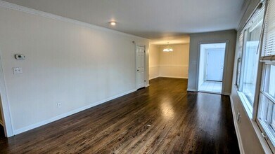 294 Robin Ln SE in Marietta, GA - Building Photo - Building Photo