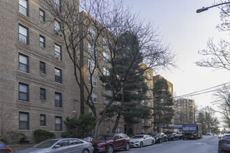 The Steven Lee in Bronx, NY - Building Photo - Building Photo