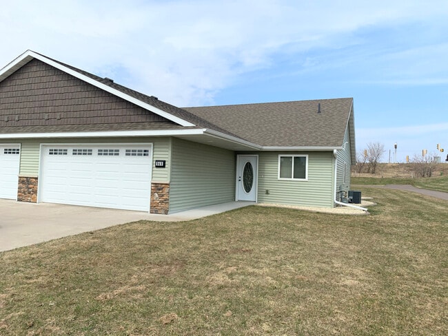 property at 940 E Wisconsin St