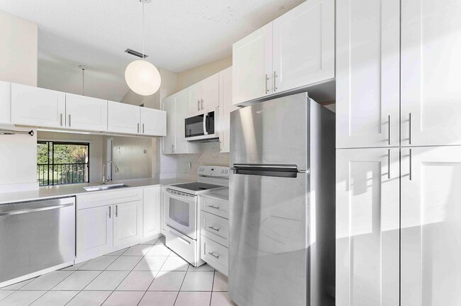 3375 Jaywood Terrace in Boca Raton, FL - Building Photo - Building Photo