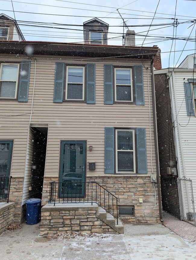 property at 118-120 S 25th St