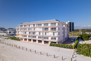 Hickory Shores in Bonita Springs, FL - Foto de edificio - Building Photo