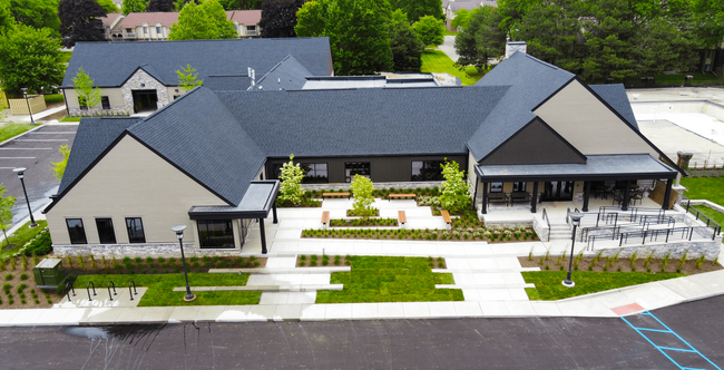 The Village Apartments in Wixom, MI - Foto de edificio - Building Photo
