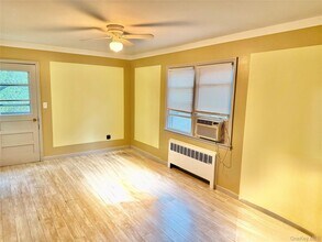 516 McLean Ave in Yonkers, NY - Building Photo - Building Photo