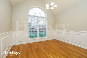 3350 Sunny Slope Dr in Clarksville, TN - Foto de edificio - Building Photo