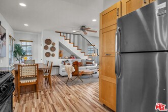 58 Sunset Ave in Los Angeles, CA - Building Photo - Building Photo