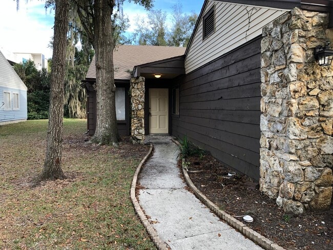 908 Robinhood Ct in Maitland, FL - Building Photo - Building Photo