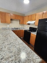 Decatur Place in Decatur, AL - Building Photo - Interior Photo