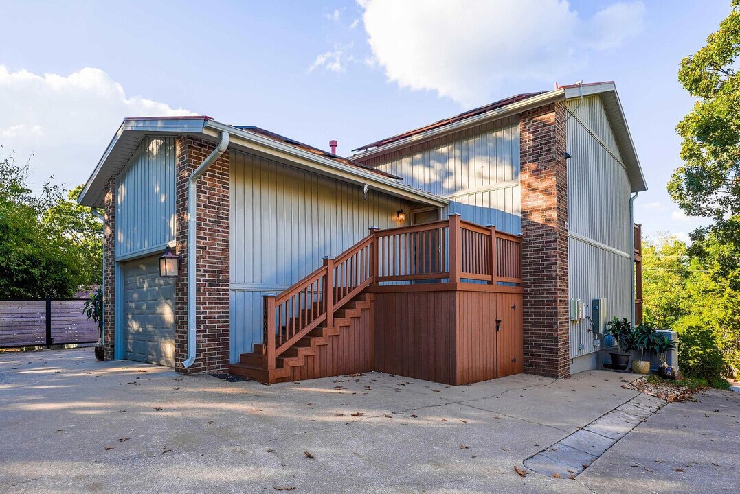 14807 Dutchmans Dr in Little Flock, AR - Building Photo