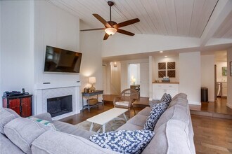 591 S Sierra Ave in Solana Beach, CA - Building Photo - Building Photo