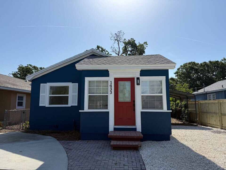 1433 26th St N in St. Petersburg, FL - Building Photo