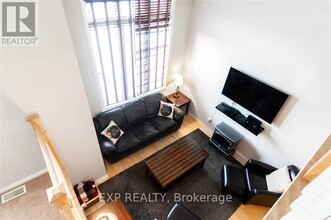 331 Elite Private in Ottawa, ON - Building Photo - Building Photo