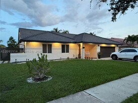 1035 NW 164th Ave in Pembroke Pines, FL - Building Photo