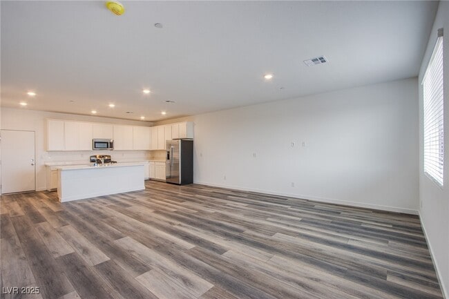 property at 266 Walsh Peak Ave