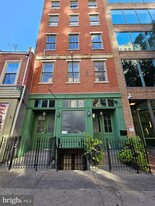 105 S 2nd St in Philadelphia, PA - Building Photo
