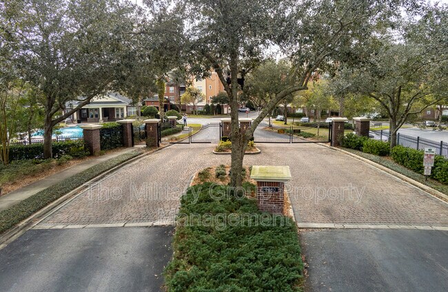 4480 Deerwood Lake Pkwy in Jacksonville, FL - Building Photo - Building Photo