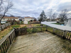 30 Cardinal Ln in Naugatuck, CT - Building Photo - Building Photo