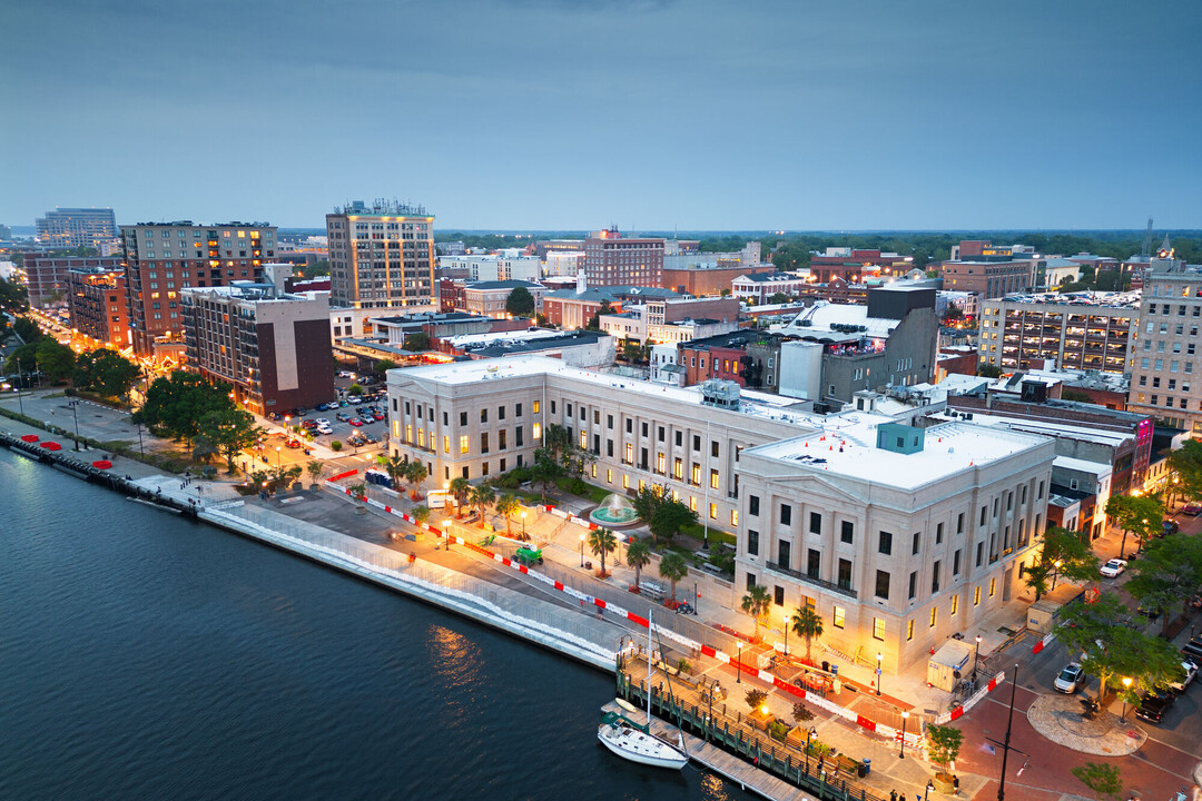 City Block in Wilmington, NC - Building Photo