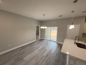 8512 N Merrimac Way in Citrus Springs, FL - Building Photo - Building Photo