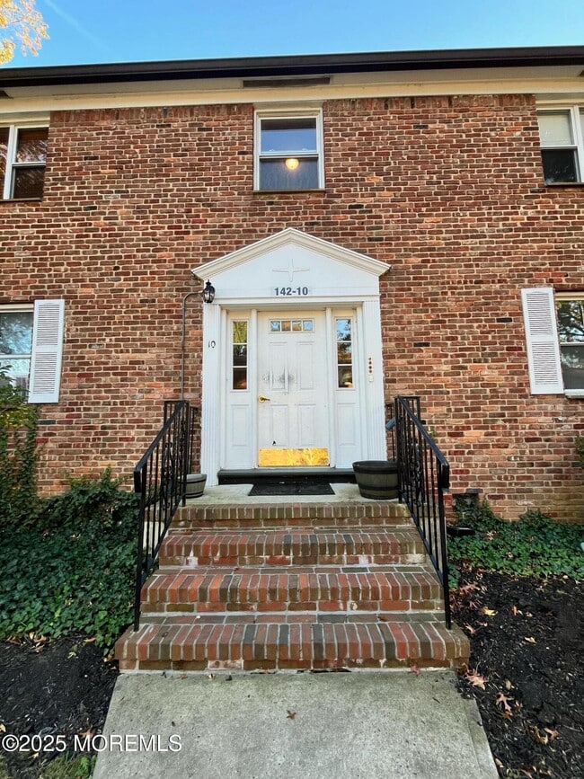 142 South St in Red Bank, NJ - Foto de edificio - Building Photo
