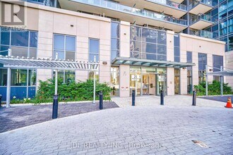 20 Meadowglen Pl in Toronto, ON - Building Photo - Building Photo