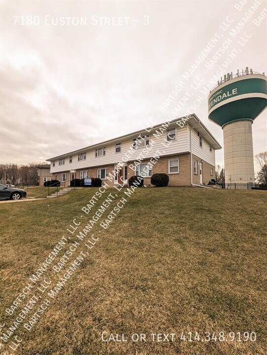 7180 Euston St in Greendale, WI - Building Photo