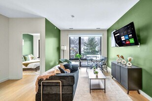 2189 Cornell Rd in Cleveland, OH - Building Photo