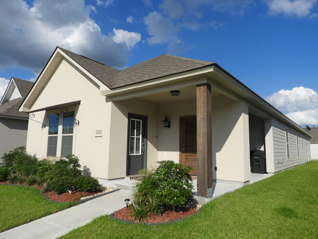 1433 Meridian Dr in Baton Rouge, LA - Building Photo - Building Photo