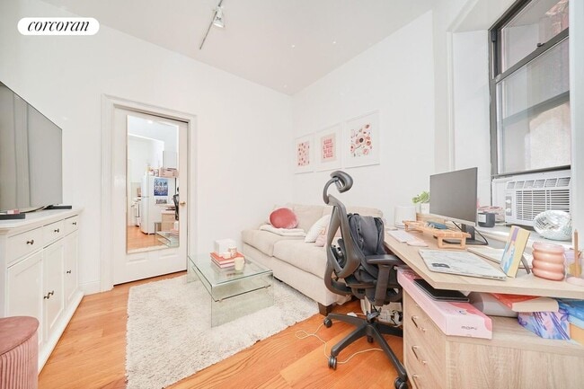 property at 172 Mulberry St